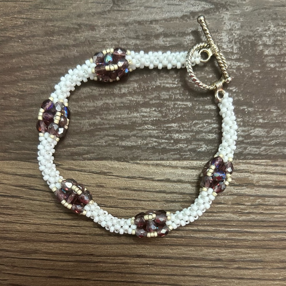 Beaded bracelet with fire polished beads